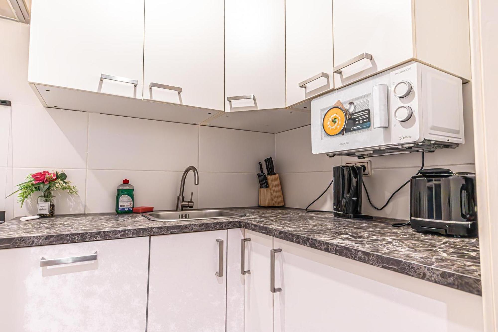 Desirable 2Br - Bookable For Longstays In Lockdown B Вена Экстерьер фото