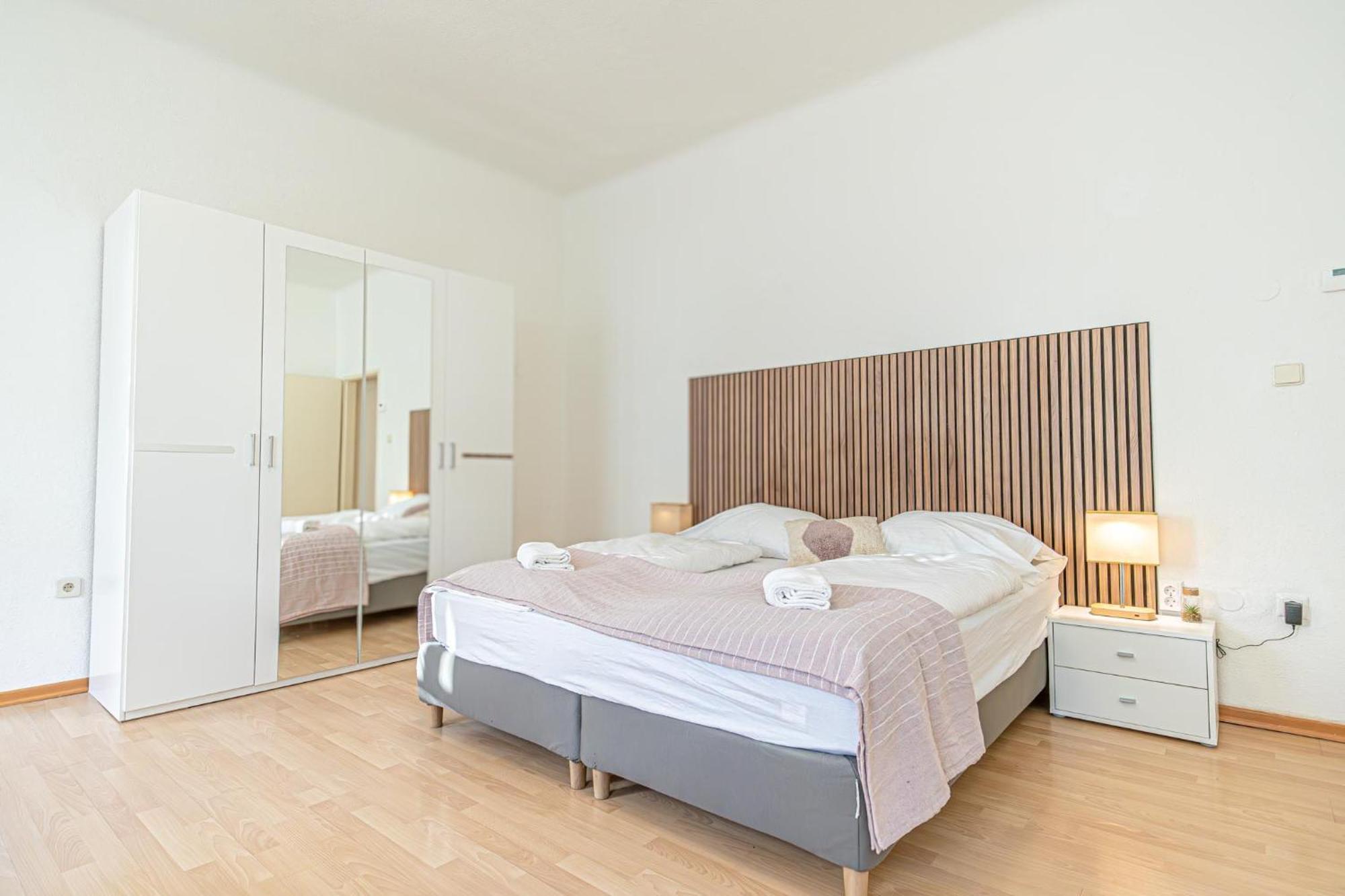 Desirable 2Br - Bookable For Longstays In Lockdown B Вена Экстерьер фото